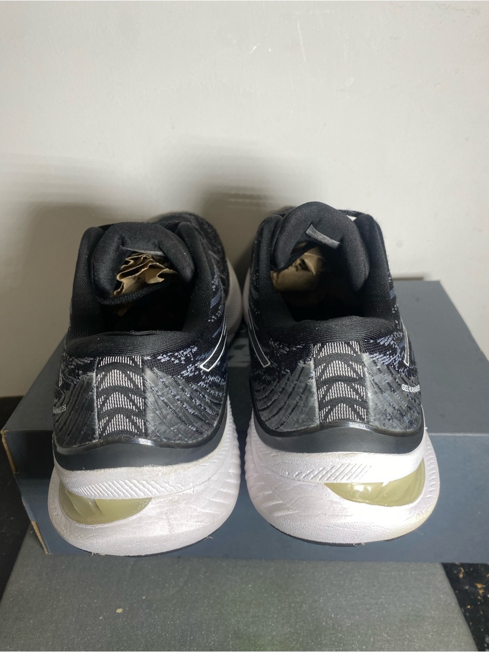 ASICS Gel-Kayano 29 -Size 11 - Picture 8 of 10